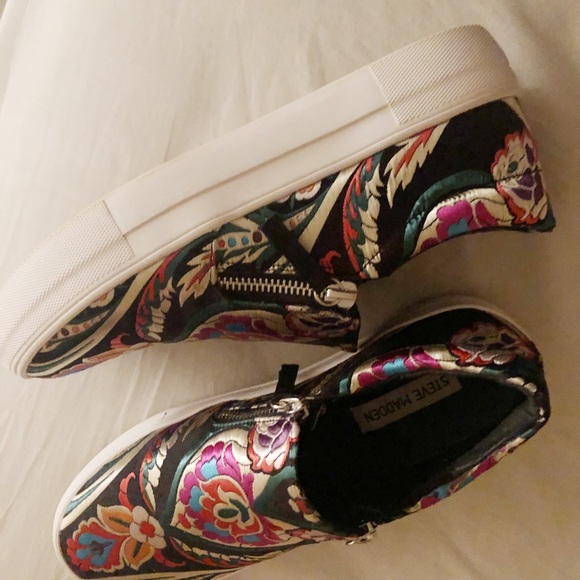 Steve Madden Shoes - Picture 5 of 5